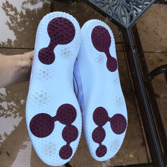 Nike Golf Shoes - Picture 7 of 9